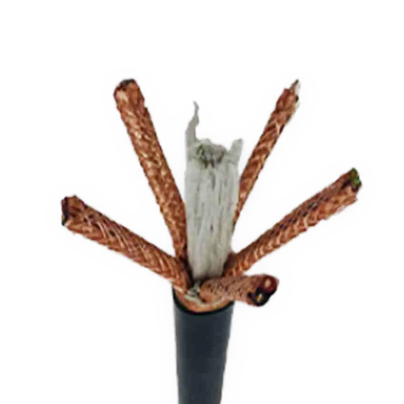 Johdot ja kaapelit tietokoneille, sähkölaitteille, instrumenteille ja laitteille